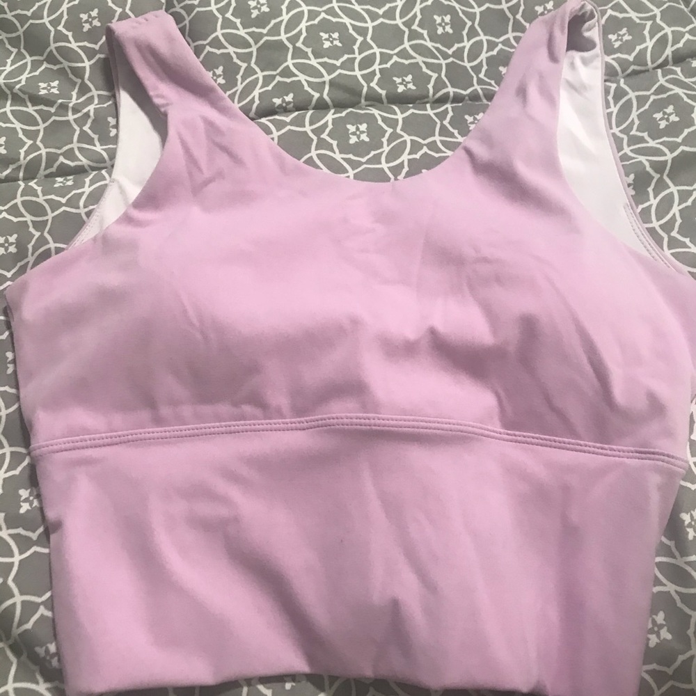NVGTN lily essence top